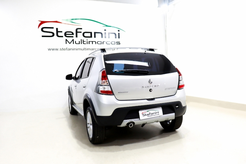 Foto do veículo RENAULT SANDERO 1.6 STEPWAY 16V FLEX 4P MANUAL 2013 85.918 KM 39.990,00