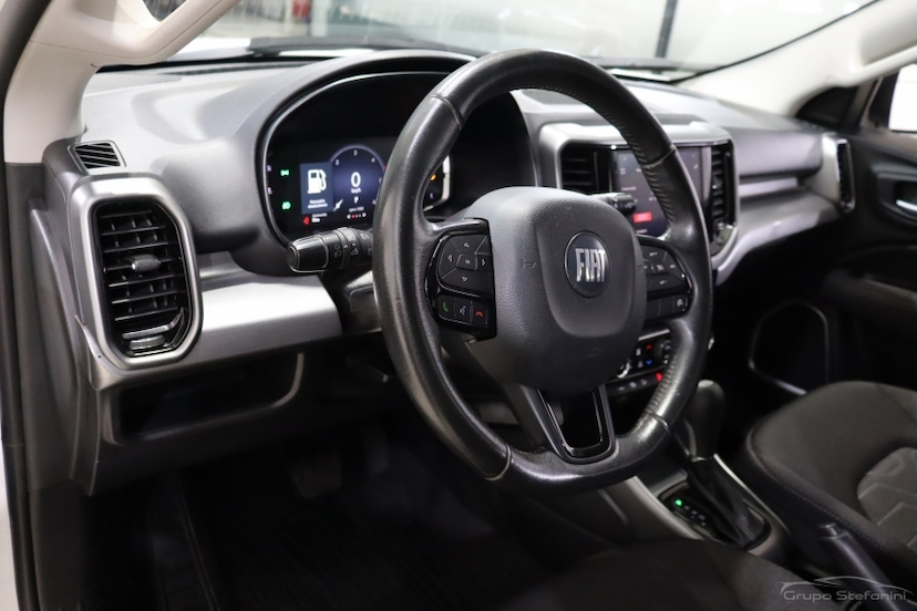 Foto do veículo FIAT TORO 2.0 16V TURBO DIESEL FREEDOM 4WD AT9 2022 92.085 KM 119.490,00