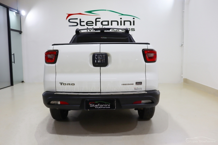 Foto do veículo FIAT TORO 2.0 16V TURBO DIESEL FREEDOM 4WD AT9 2022 92.085 KM 119.490,00