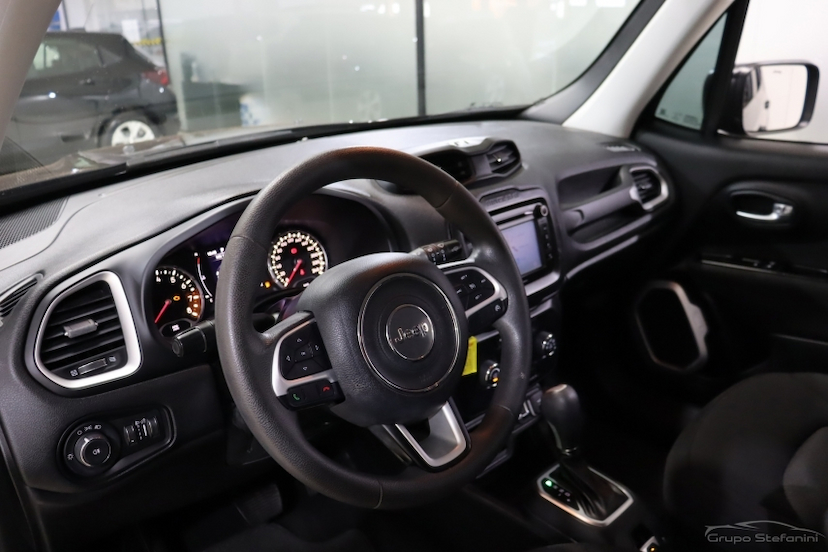 Foto do veículo JEEP RENEGADE 1.8 16V FLEX SPORT 4P AUTOMÁTICO 2020 53.160 KM 76.990,00