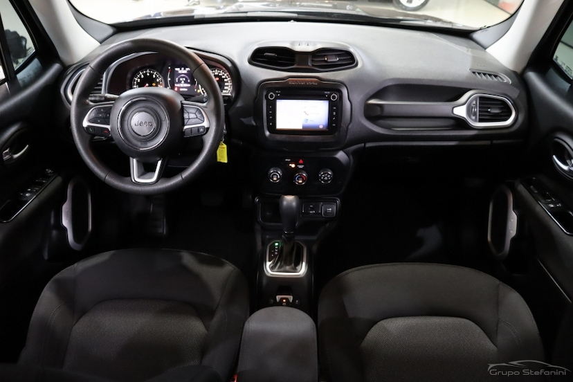 Foto do veículo JEEP RENEGADE 1.8 16V FLEX SPORT 4P AUTOMÁTICO 2020 53.160 KM 76.990,00