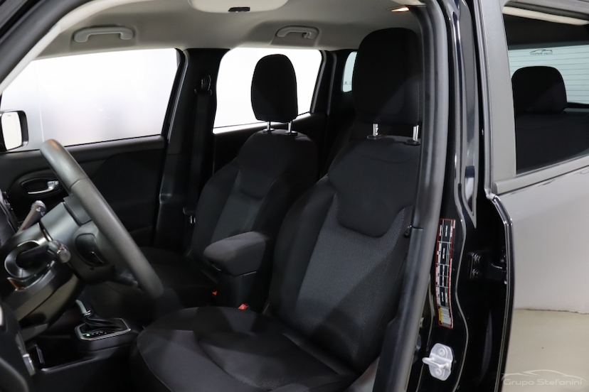 Foto do veículo JEEP RENEGADE 1.8 16V FLEX SPORT 4P AUTOMÁTICO 2020 53.160 KM 76.990,00