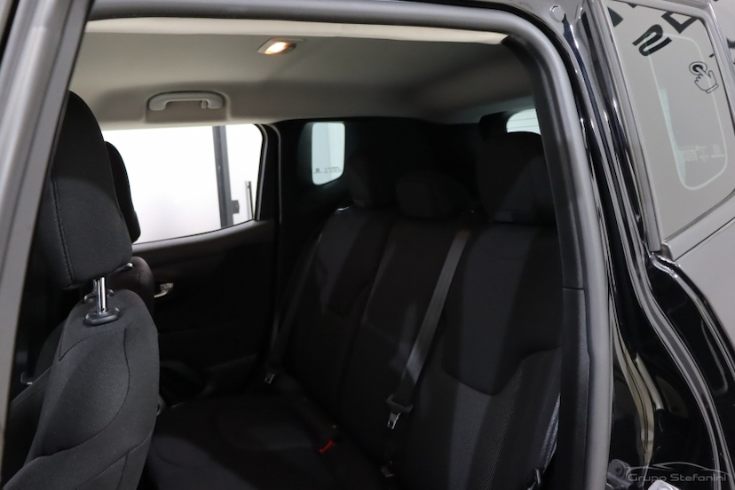 Foto do veículo JEEP RENEGADE 1.8 16V FLEX SPORT 4P AUTOMÁTICO 2020 53.160 KM 76.990,00
