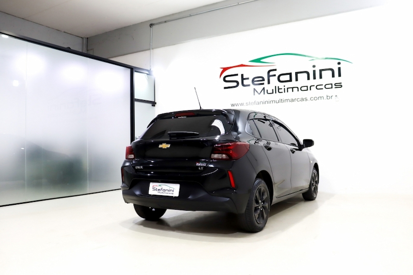Foto do veículo CHEVROLET ONIX 1.0 FLEX LT MANUAL 2022 64.717 KM 63.990,00