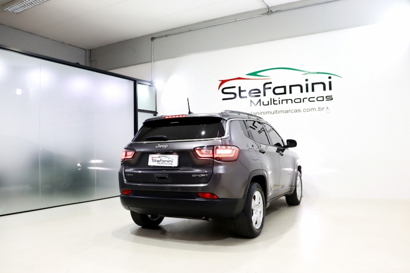 Foto do veículo JEEP COMPASS 1.3 T270 TURBO FLEX SPORT AT6 2022 76.461 KM 108.990,00