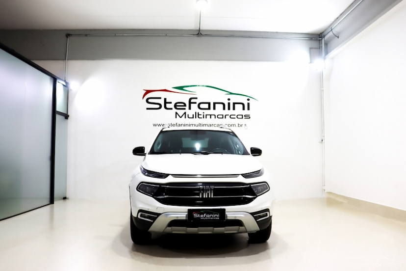 Foto do veículo FIAT TORO 2.0 16V TURBO DIESEL VOLCANO 4WD AT9 2022 105.000 KM 122.990,00