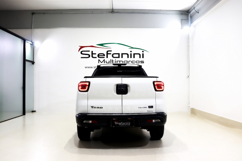 Foto do veículo FIAT TORO 2.0 16V TURBO DIESEL VOLCANO 4WD AT9 2022 105.000 KM 122.990,00