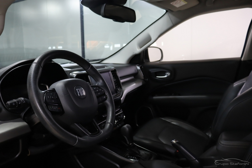 Foto do veículo FIAT TORO 2.0 16V TURBO DIESEL VOLCANO 4WD AT9 2022 105.000 KM 122.990,00