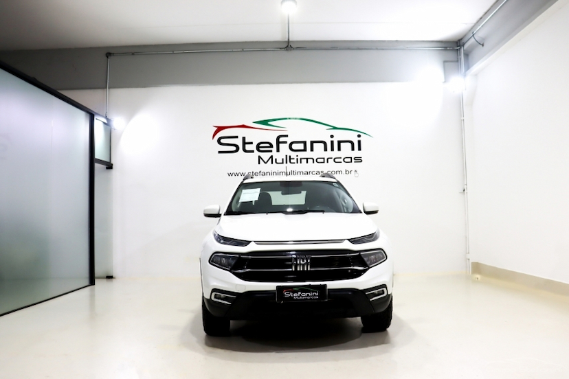 Foto do veículo FIAT TORO 2.0 16V TURBO DIESEL FREEDOM 4WD AT9 2022 66.816 KM 121.990,00