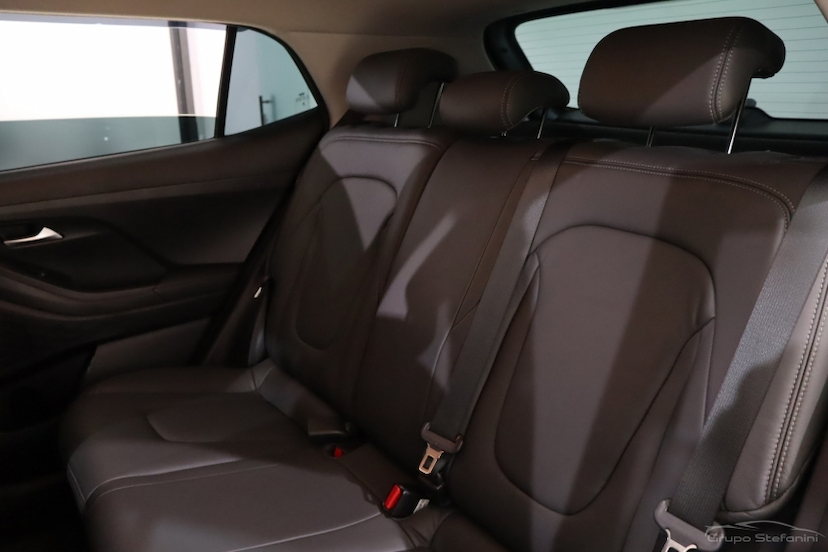 Foto do veículo HYUNDAI CRETA 1.0 TGDI FLEX LIMITED AUTOMÁTICO 2025 7.428 KM 136.990,00