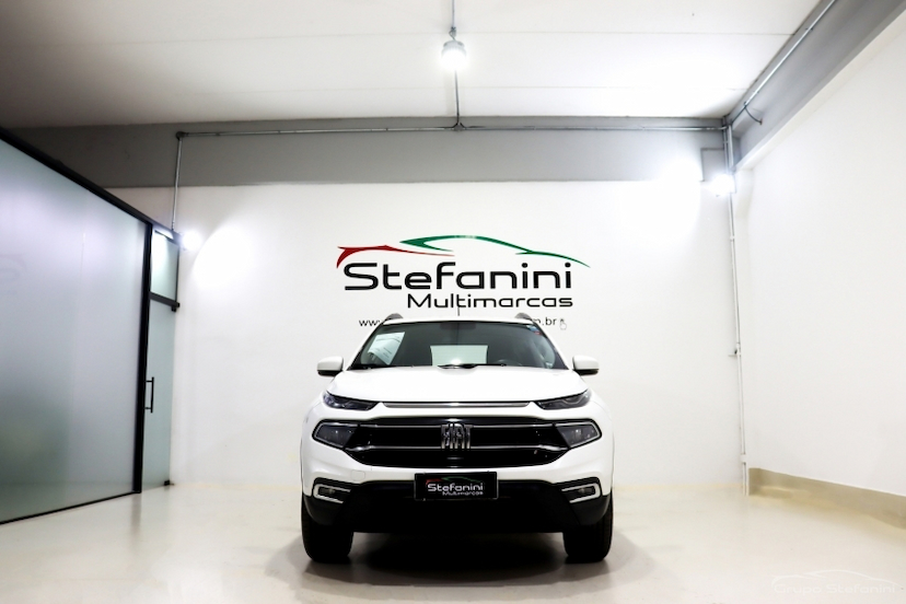 Foto do veículo FIAT TORO 2.0 16V TURBO DIESEL FREEDOM 4WD AT9 2022 110.554 KM 117.990,00