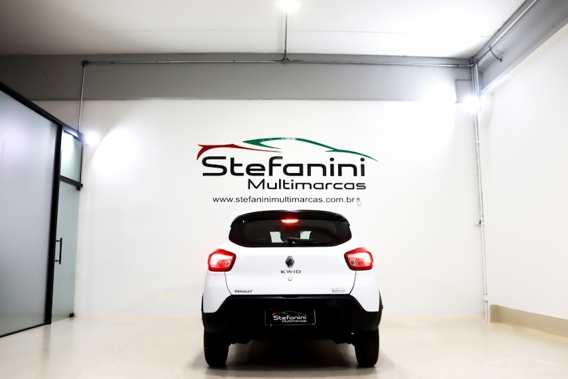 Foto do veículo RENAULT KWID 1.0 12V SCE FLEX ZEN MANUAL 2020 81.001 KM 38.990,00