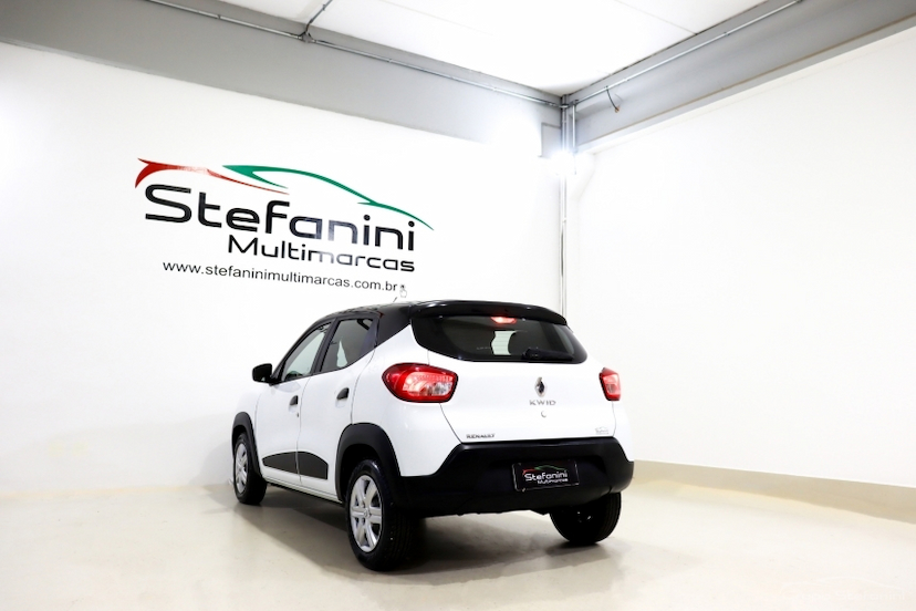 Foto do veículo RENAULT KWID 1.0 12V SCE FLEX ZEN MANUAL 2020 81.001 KM 38.990,00