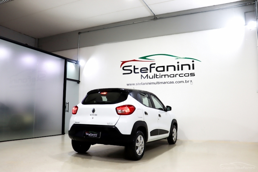 Foto do veículo RENAULT KWID 1.0 12V SCE FLEX ZEN MANUAL 2020 81.001 KM 38.990,00