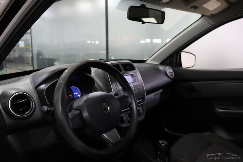 Foto do veículo RENAULT KWID 1.0 12V SCE FLEX ZEN MANUAL 2020 81.001 KM 38.990,00
