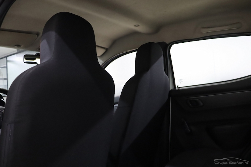 Foto do veículo RENAULT KWID 1.0 12V SCE FLEX ZEN MANUAL 2020 81.001 KM 38.990,00