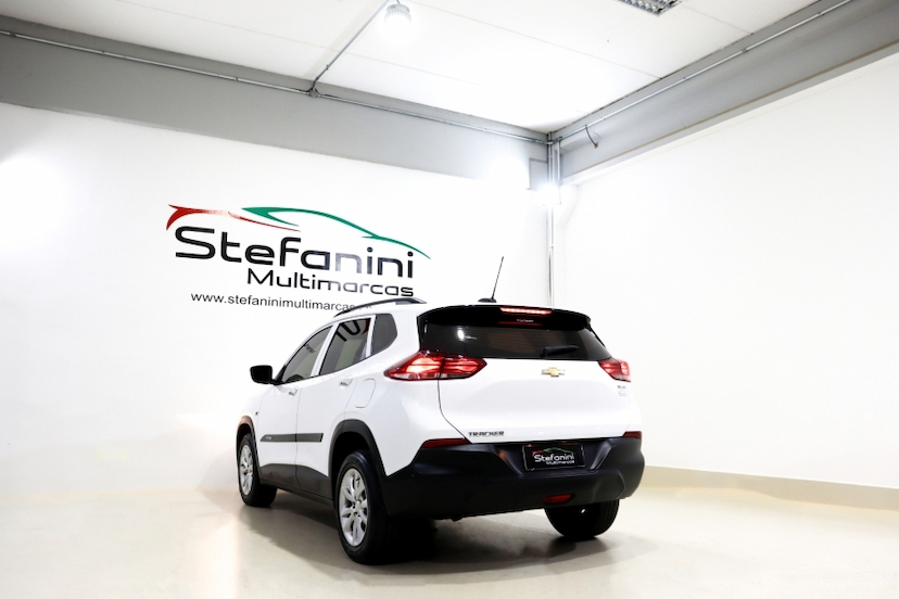 Foto do veículo CHEVROLET TRACKER 1.0 TURBO FLEX AUTOMÁTICO 2021 70.931 KM 90.990,00