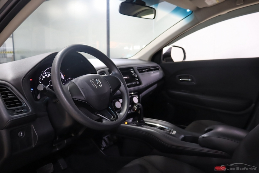 Foto do veículo HONDA HR-V 1.8 16V FLEX LX 4P AUTOMÁTICO 2016 102.725 KM 76.990,00
