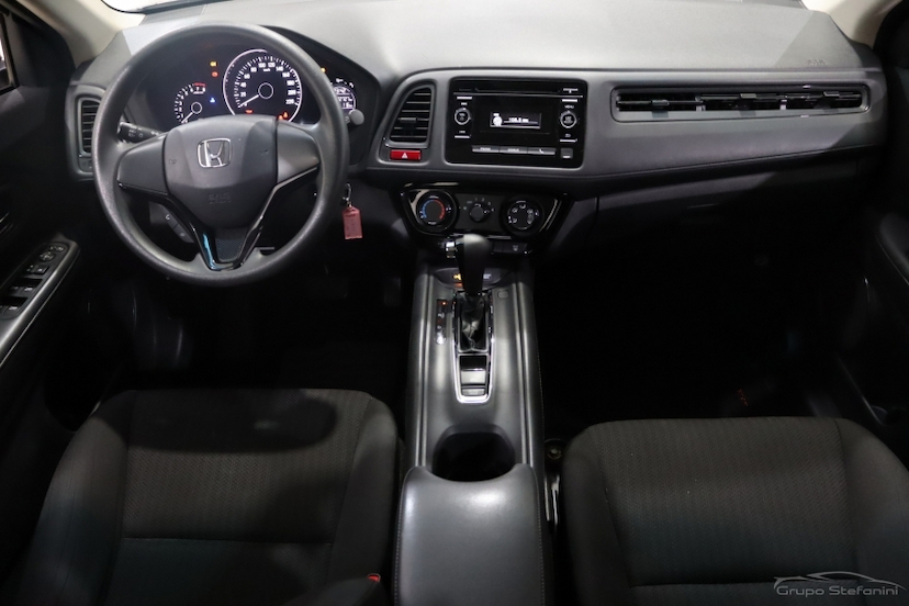 Foto do veículo HONDA HR-V 1.8 16V FLEX LX 4P AUTOMÁTICO 2016 102.725 KM 76.990,00