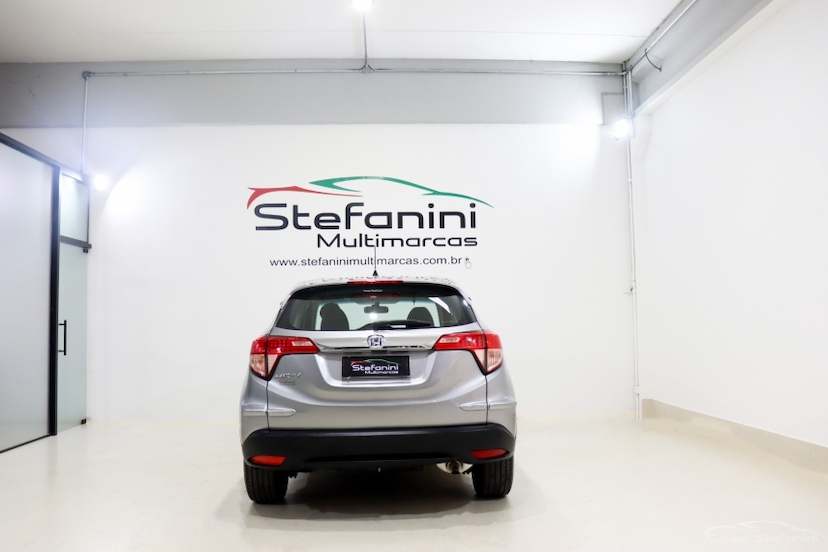 Foto do veículo HONDA HR-V 1.8 16V FLEX LX 4P AUTOMÁTICO 2016 102.725 KM 76.990,00