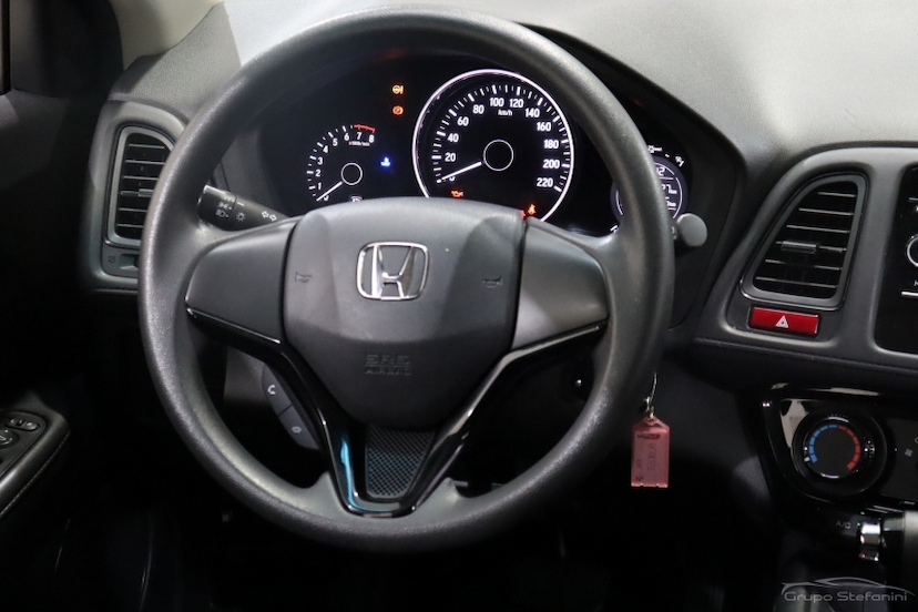 Foto do veículo HONDA HR-V 1.8 16V FLEX LX 4P AUTOMÁTICO 2016 102.725 KM 76.990,00