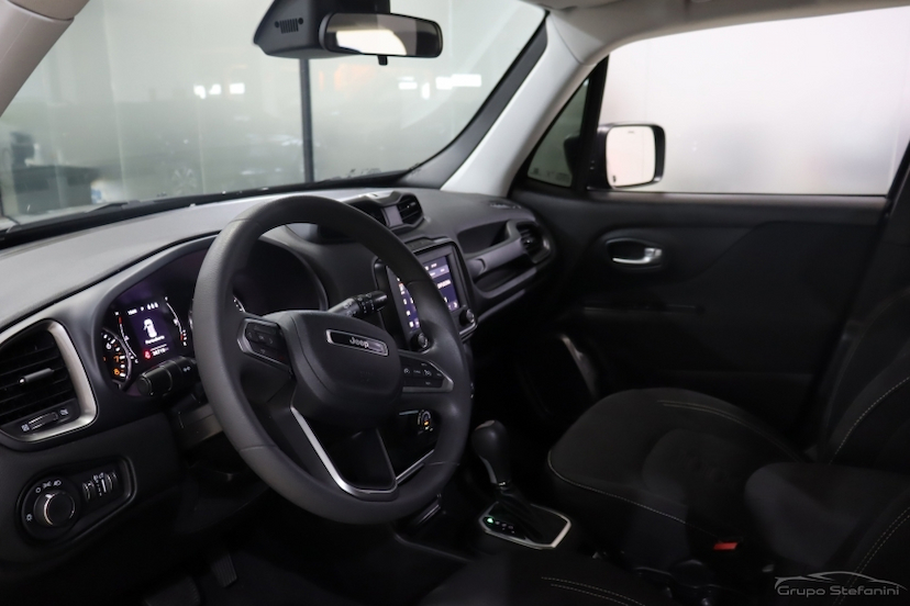 Foto do veículo JEEP RENEGADE 1.3 T270 TURBO FLEX SPORT AT6 2024 36.719 KM 110.990,00