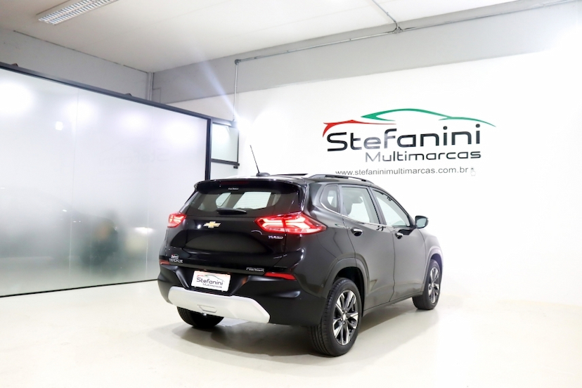Foto do veículo CHEVROLET TRACKER 1.2 TURBO FLEX PREMIER AUTOMÁTICO 2022 108.672 KM 110.990,00