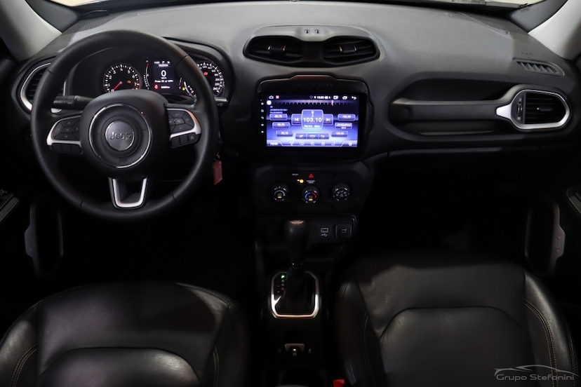 Foto do veículo JEEP RENEGADE 1.8 16V FLEX 4P AUTOMÁTICO 2021 32.600 KM 77.990,00