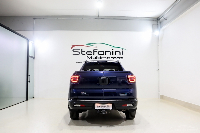 Foto do veículo FIAT TORO 2.0 16V TURBO DIESEL ULTRA 4WD AT9 2021 49.206 KM 127.990,00