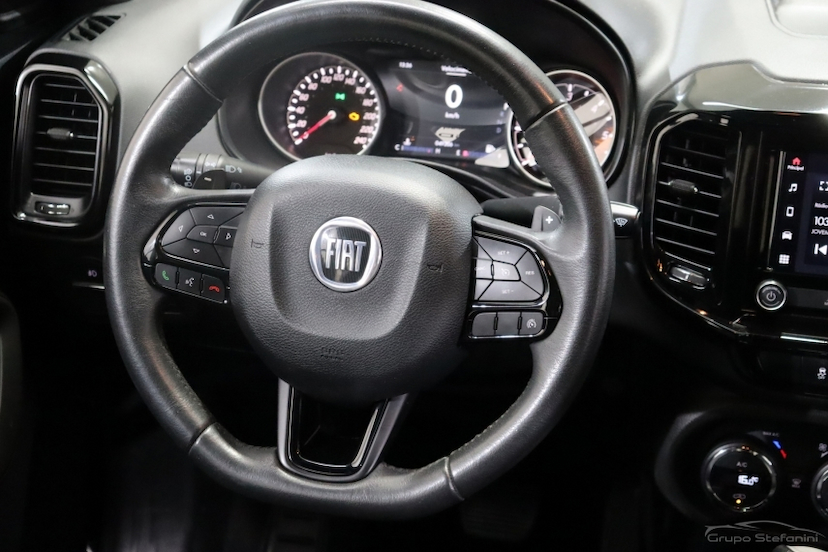Foto do veículo FIAT TORO 2.0 16V TURBO DIESEL ULTRA 4WD AT9 2021 49.206 KM 127.990,00
