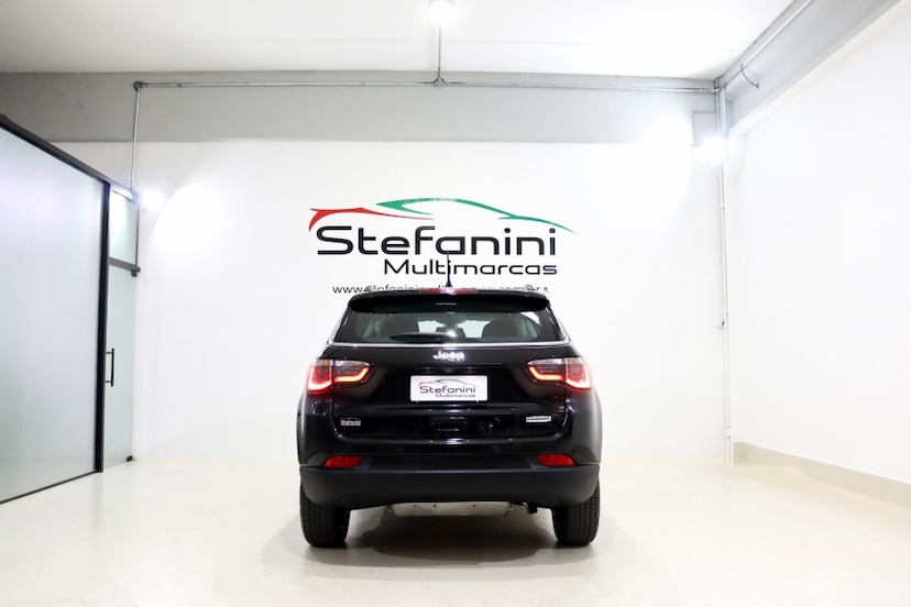 Foto do veículo JEEP COMPASS 2.0 16V FLEX LONGITUDE AUTOMÁTICO 2020 84.368 KM 95.990,00