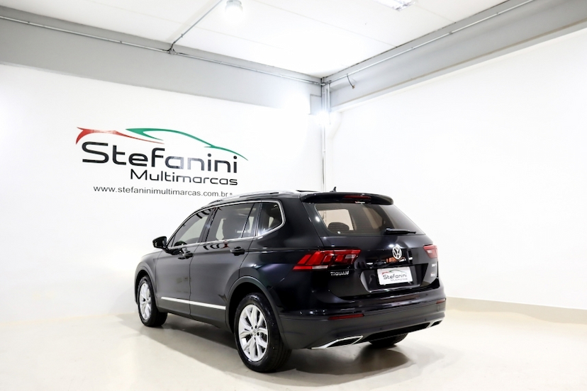 Foto do veículo VOLKSWAGEN TIGUAN 1.4 250 TSI TOTAL FLEX ALLSPACE COMFORTLINE TIPTRONIC 2018 111.878 KM 107.990,00