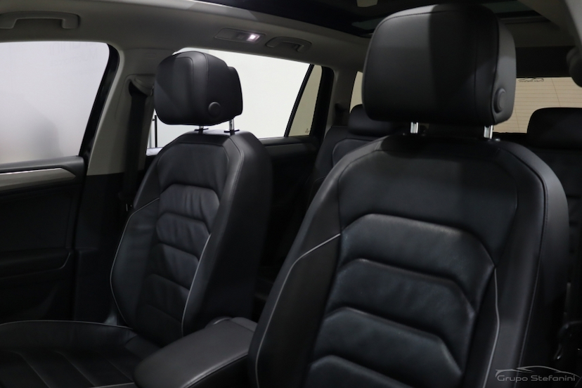 Foto do veículo VOLKSWAGEN TIGUAN 1.4 250 TSI TOTAL FLEX ALLSPACE COMFORTLINE TIPTRONIC 2018 111.878 KM 107.990,00
