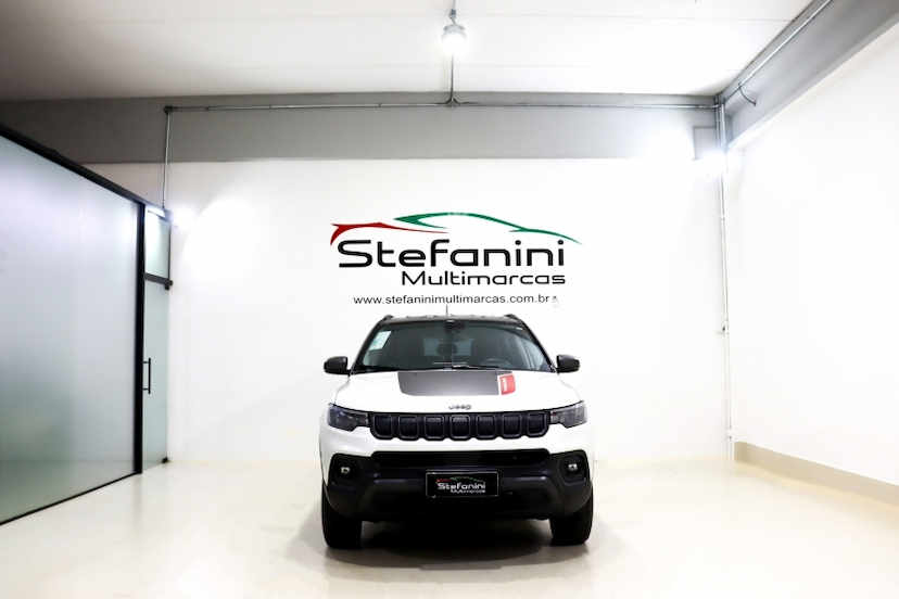 Foto do veículo JEEP COMPASS 2.0 TD350 TURBO DIESEL TRAILHAWK AT9 2022 38.175 KM 157.990,00