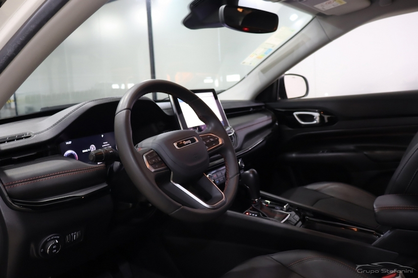 Foto do veículo JEEP COMPASS 2.0 TD350 TURBO DIESEL TRAILHAWK AT9 2022 38.175 KM 157.990,00