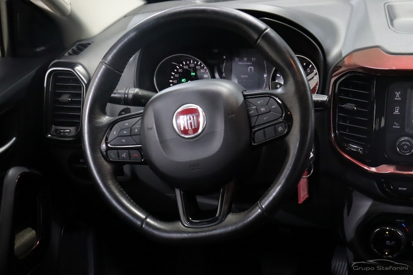 Foto do veículo FIAT TORO 2.4 16V MULTIAIR FLEX FREEDOM AT9 2018 77.628 KM 87.990,00