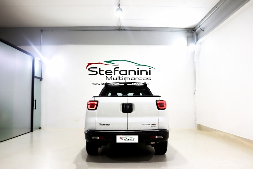 Foto do veículo FIAT TORO 2.4 16V MULTIAIR FLEX FREEDOM AT9 2018 77.628 KM 87.990,00