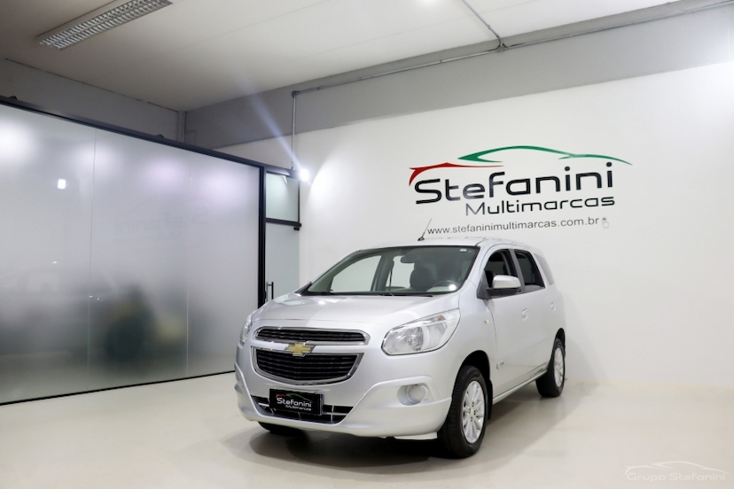 Foto do veículo CHEVROLET SPIN 1.8 LT 8V FLEX 4P AUTOMÁTICO 2013 72.693 KM 46.990,00