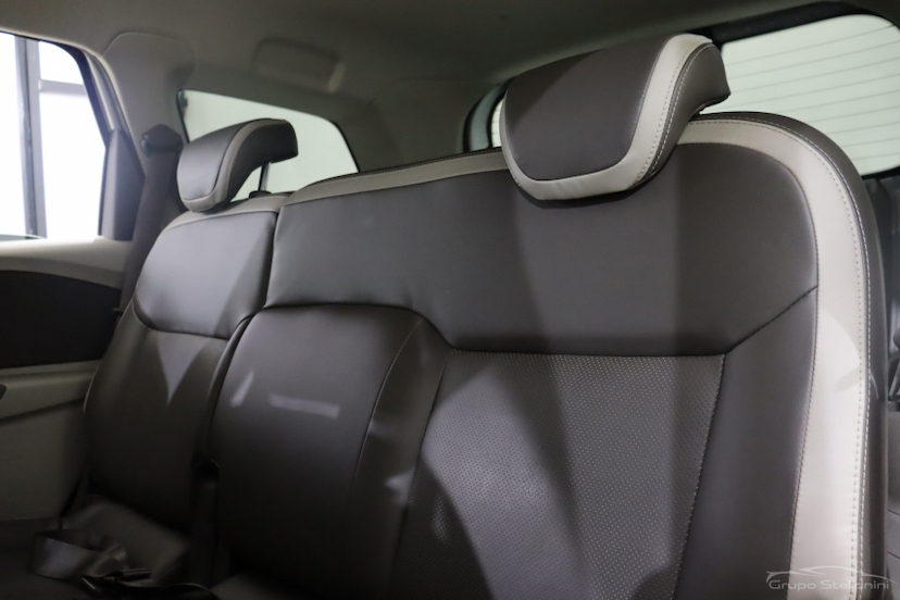 Foto do veículo CHEVROLET SPIN 1.8 LT 8V FLEX 4P AUTOMÁTICO 2013 72.693 KM 46.990,00