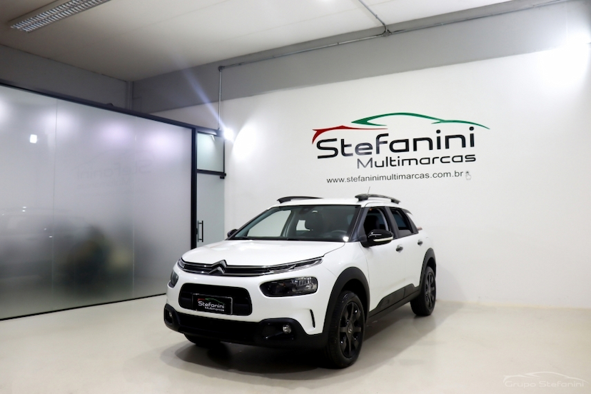 Foto do veículo CITROËN C4 CACTUS 1.6 THP FLEX NOIR EAT6 2024 3.832 KM 114.990,00