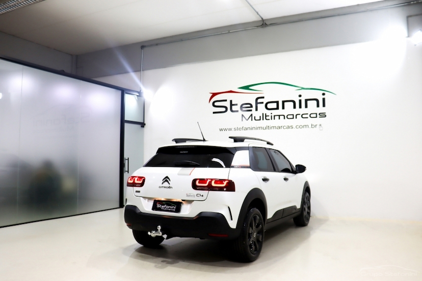 Foto do veículo CITROËN C4 CACTUS 1.6 THP FLEX NOIR EAT6 2024 3.832 KM 114.990,00