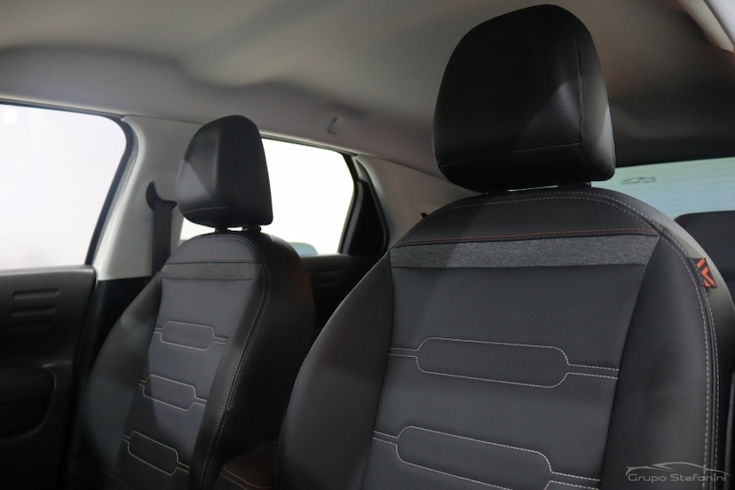 Foto do veículo CITROËN C4 CACTUS 1.6 THP FLEX NOIR EAT6 2024 3.832 KM 114.990,00