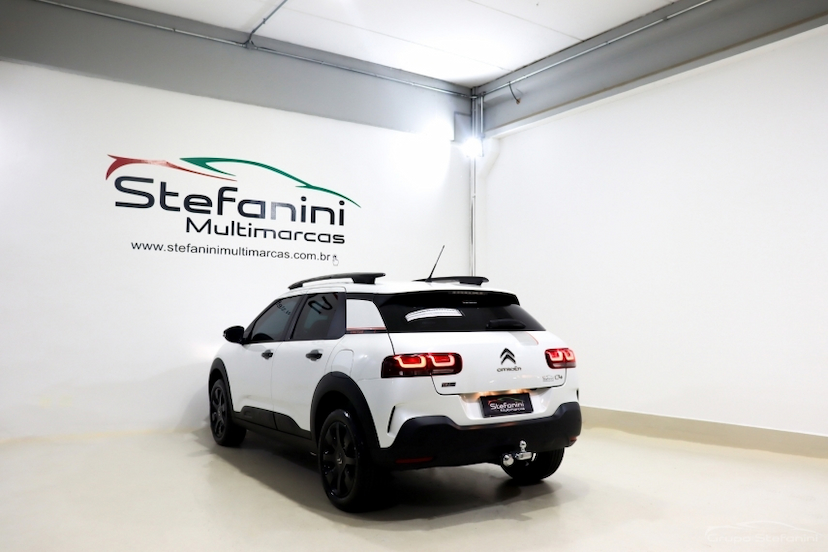 Foto do veículo CITROËN C4 CACTUS 1.6 THP FLEX NOIR EAT6 2024 3.832 KM 114.990,00