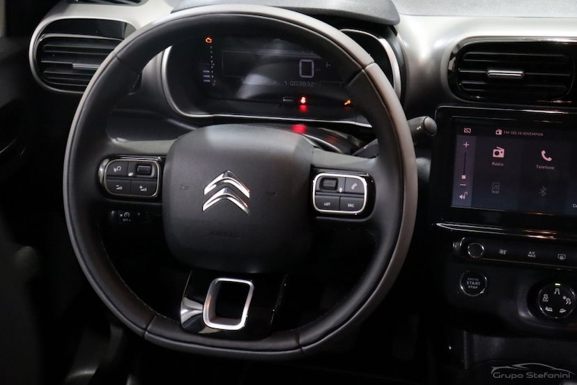 Foto do veículo CITROËN C4 CACTUS 1.6 THP FLEX NOIR EAT6 2024 3.832 KM 114.990,00