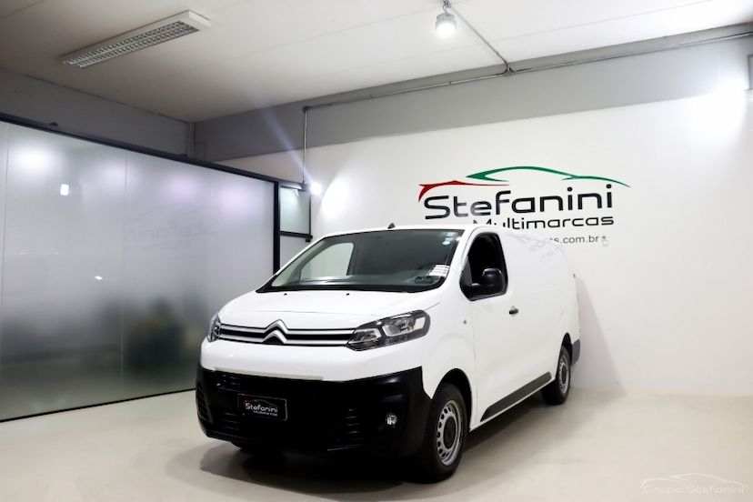 Foto do veículo CITROËN JUMPY 1.6 BLUEHDI DIESEL FURGÃO PACK MANUAL 2021 38.296 KM 131.990,00