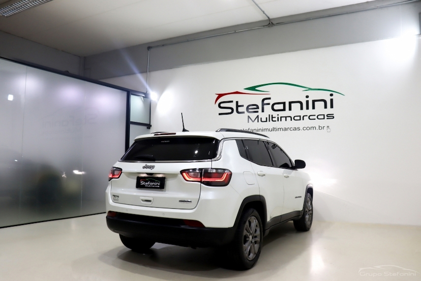 Foto do veículo JEEP COMPASS 1.3 T270 TURBO FLEX LONGITUDE AT6 2024 29.534 KM 157.990,00
