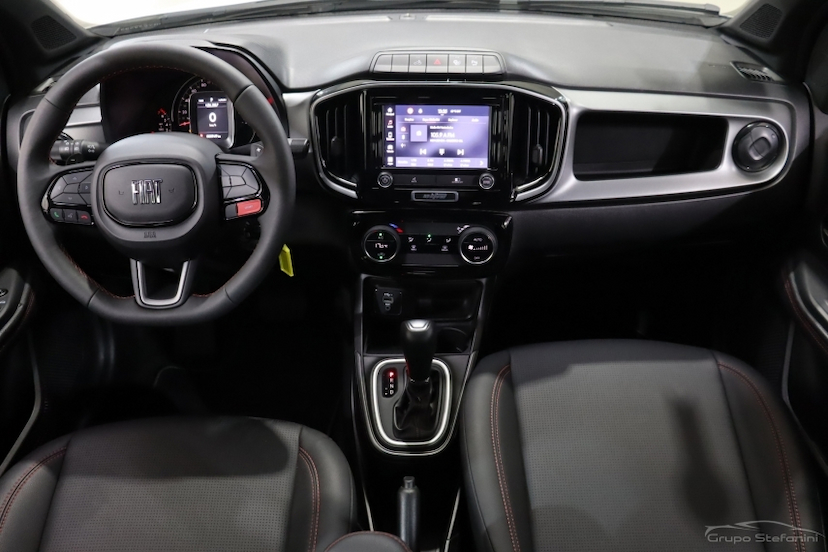 Foto do veículo FIAT STRADA 1.0 TURBO 200 FLEX ULTRA CD CVT 2024 949 KM 128.990,00
