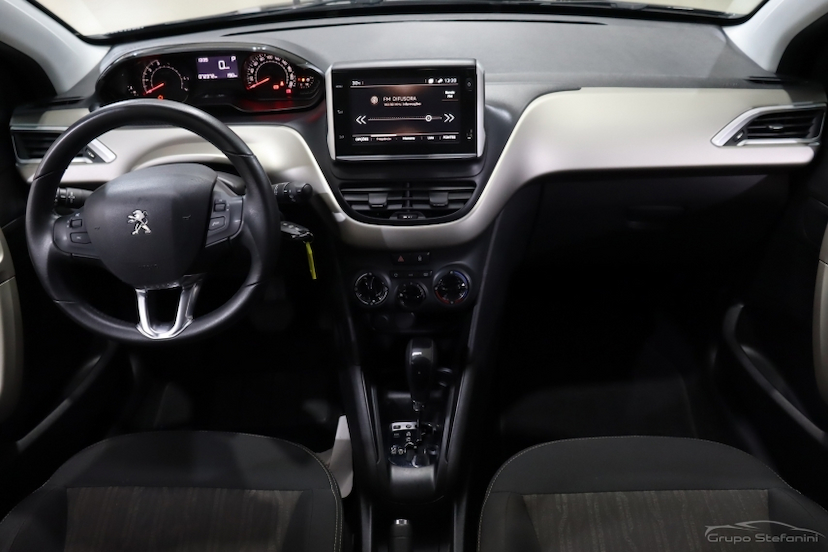 Foto do veículo PEUGEOT 2008 1.6 16V FLEX ALLURE PACK 4P AUTOMÁTICO 2020 72.372 KM 67.990,00