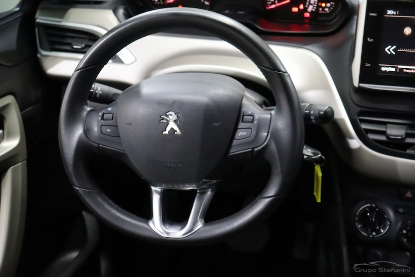 Foto do veículo PEUGEOT 2008 1.6 16V FLEX ALLURE PACK 4P AUTOMÁTICO 2020 72.372 KM 67.990,00