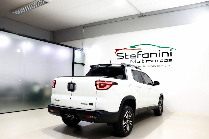 Foto do veículo FIAT TORO 2.0 16V TURBO DIESEL FREEDOM 4WD AT9 2022 77.564 KM 119.990,00